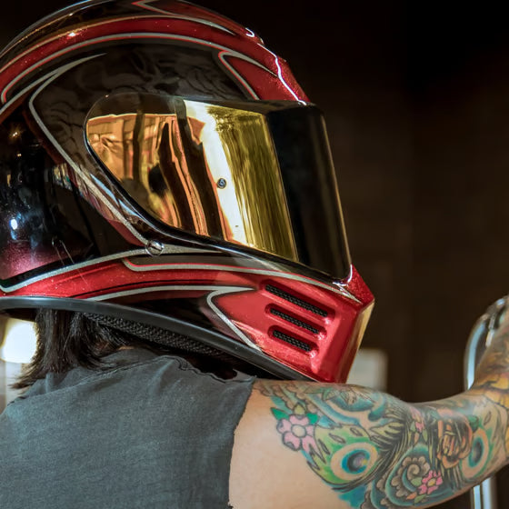custom red gold motorcycle helmet Gringo S Let's take a closer look
