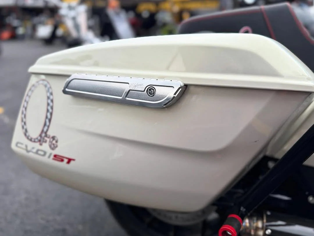 2023.5+ Paradox Saddlebag Lid Latch Covers - Machined